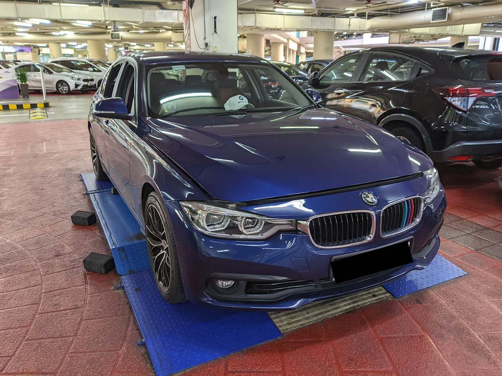 BMW 318I Sedan Led