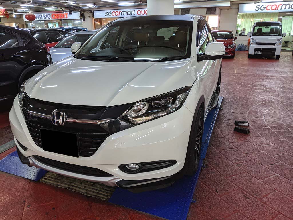 Honda Vezel 1.5X CVT
