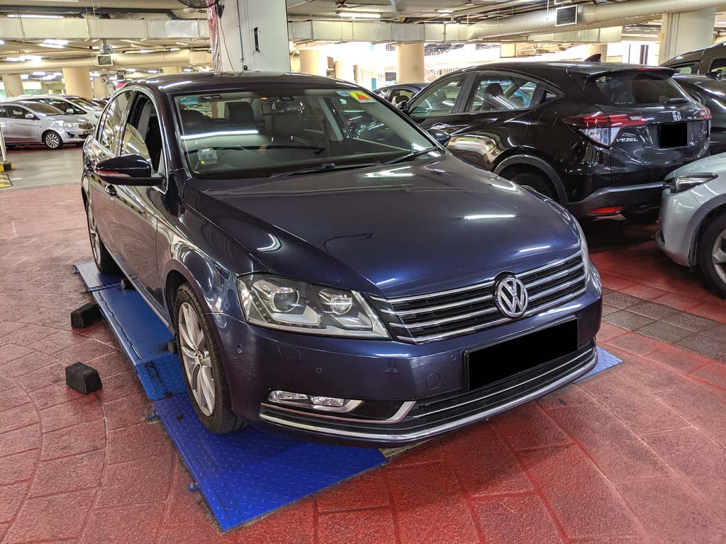 Volkswagen Passat 1.8 TSI AT 3624H7 HID