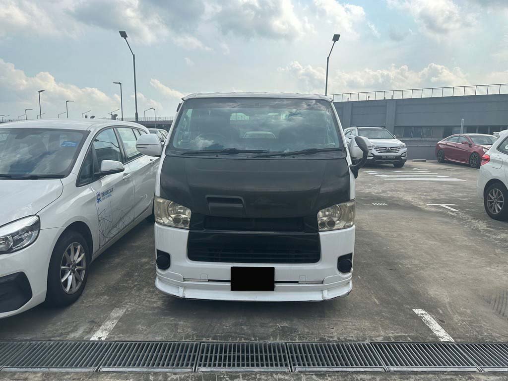 Toyota Hiace 3.0 Dx Diesel Turbo Mt 2wd 4dr Lgv