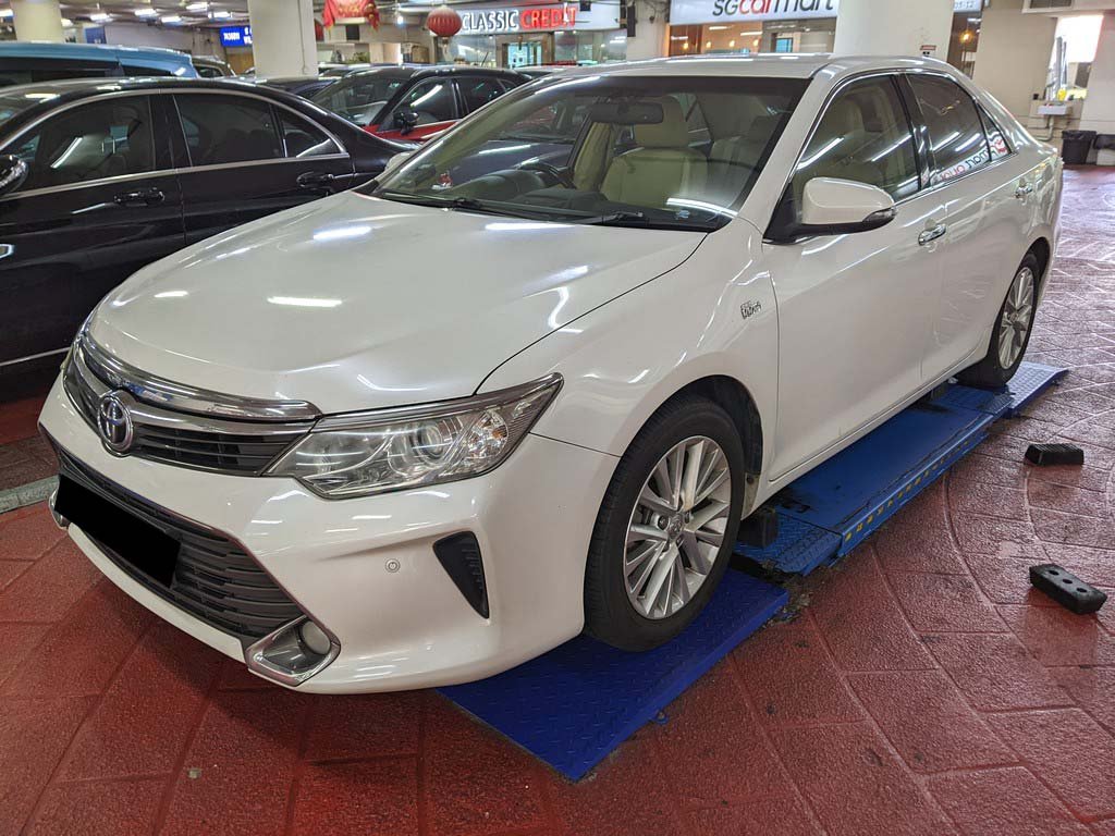 Toyota Camry 2.5 Auto