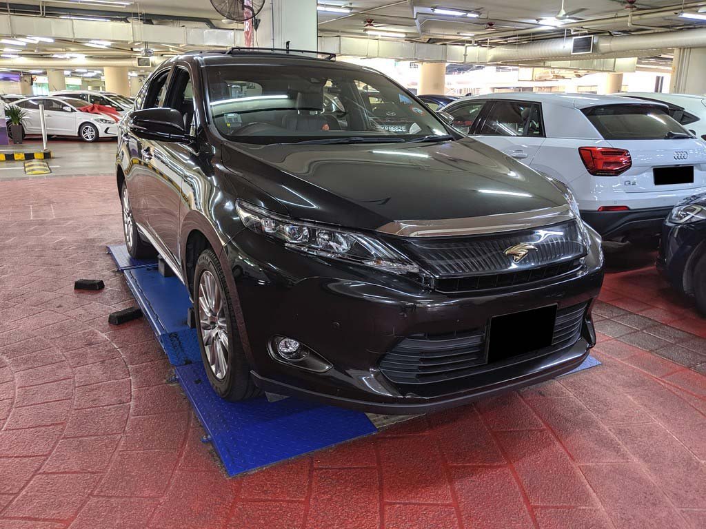 Toyota Harrier Premium 2.0 CVT SF