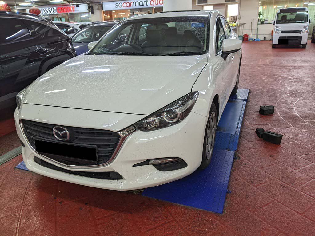 Mazda 3 Sedan 1.5 At Eu6