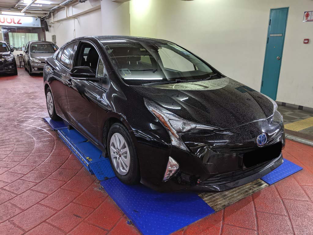 Toyota Prius 1.8S CVT (Hybrid)