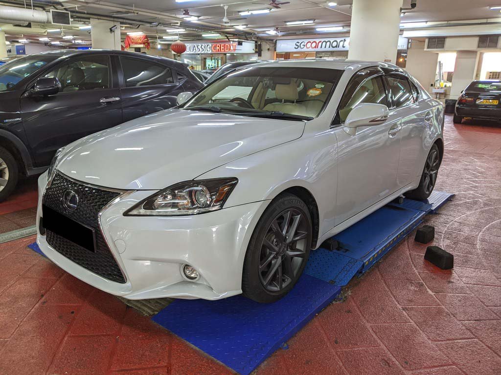 Lexus IS250 Auto Standard Hid (COE TILL 01/2031)