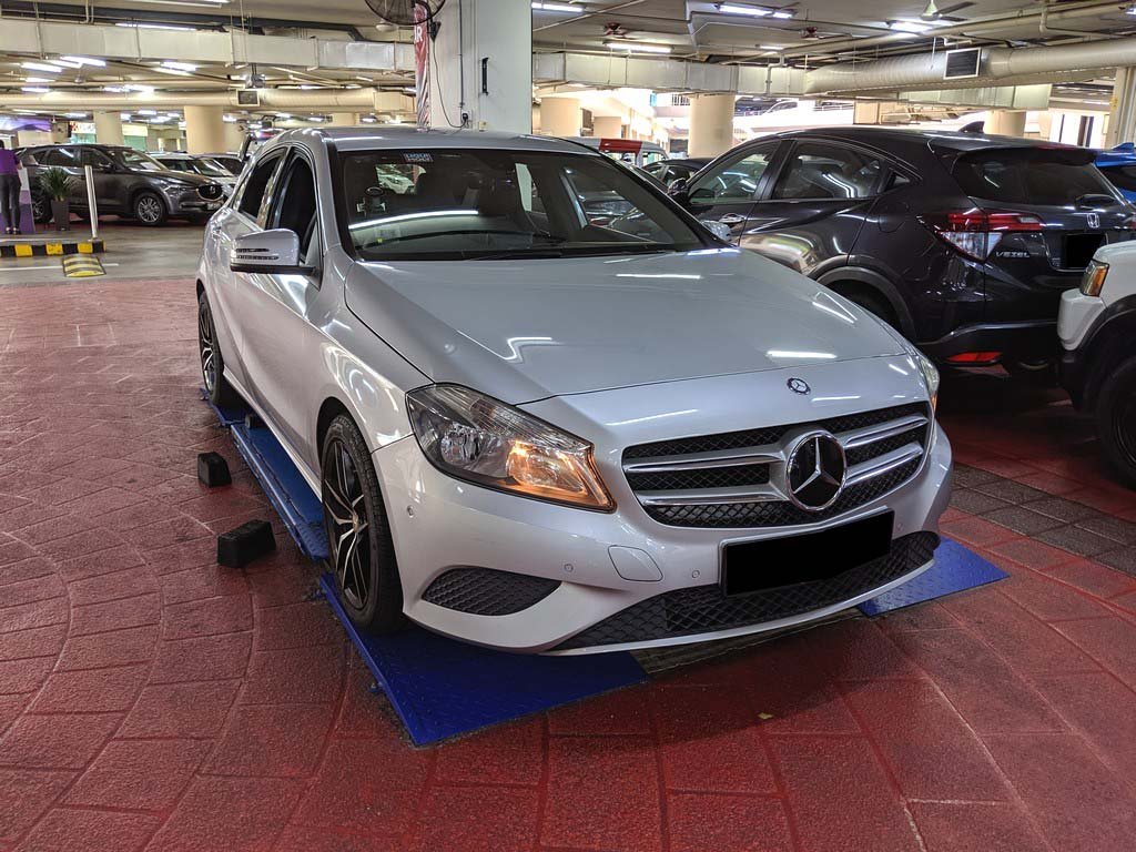 Mercedes Benz A180 (R17)