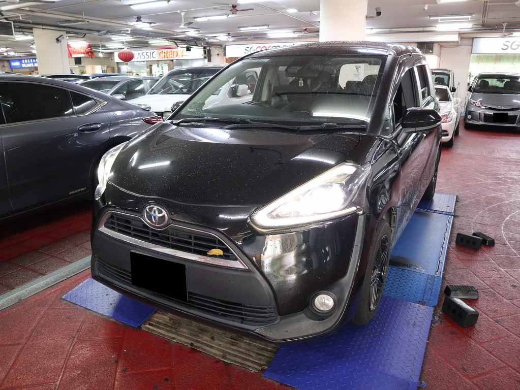 Toyota Sienta 1.5G A