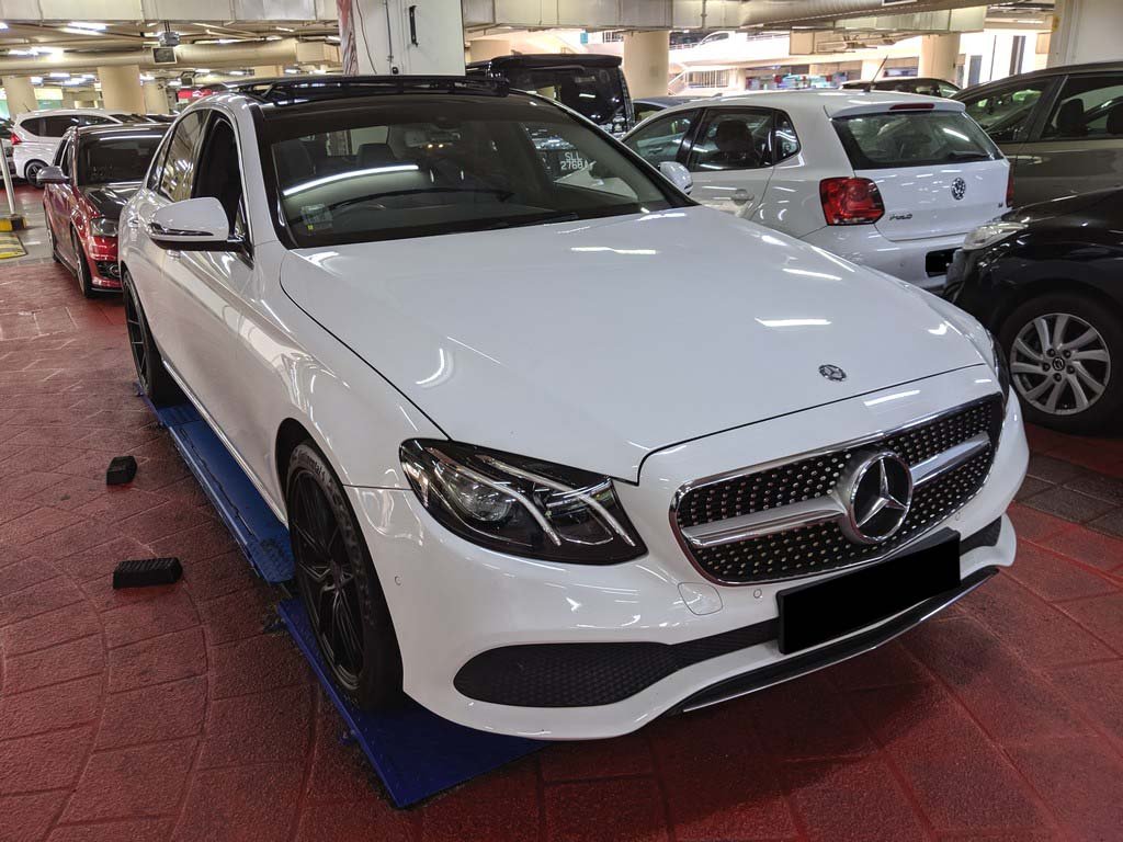 Mercedes Benz E220d Auto