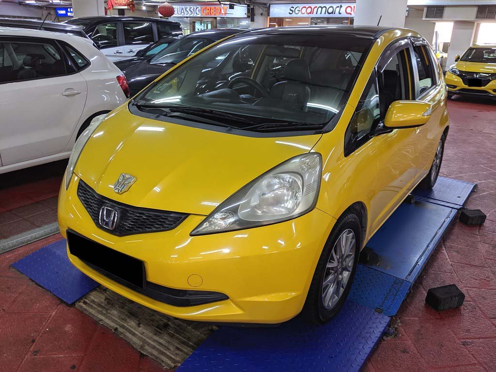 Honda Fit 1.3G A (COE TILL 04/2024)