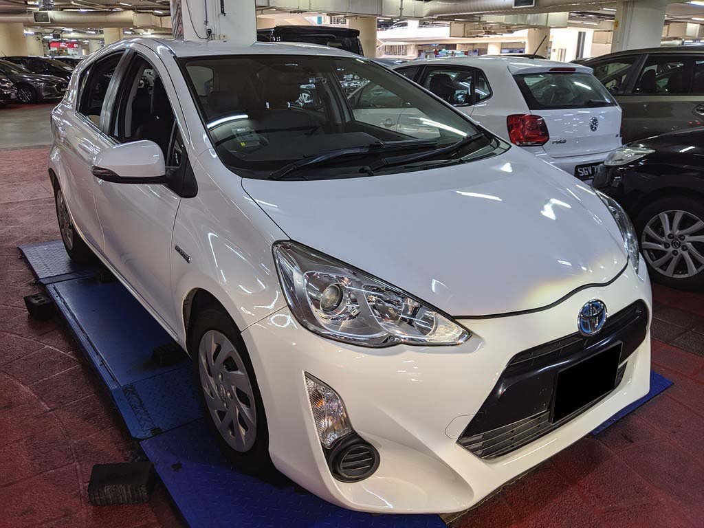 Toyota Aqua 1.5S AT ABS D/Airbag 2WD (Hybrid)