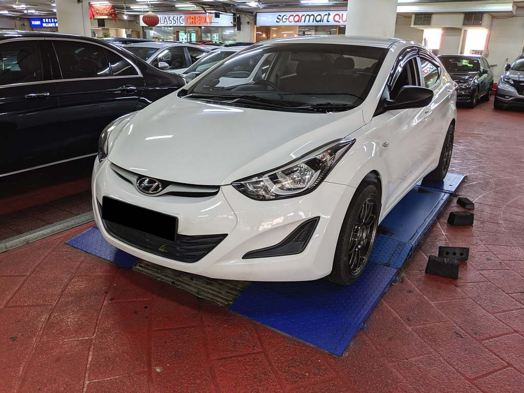Hyundai Elantra 1.6 AT ABS D/AB 2WD 4DR