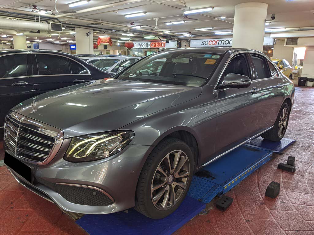 Mercedes Benz E250 Exclusive (r18 Led)