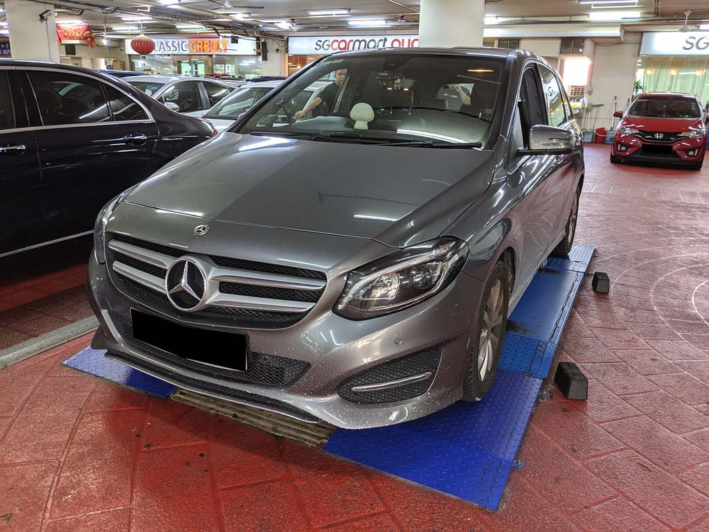 Mercedes Benz B180 Style (R16 LED)
