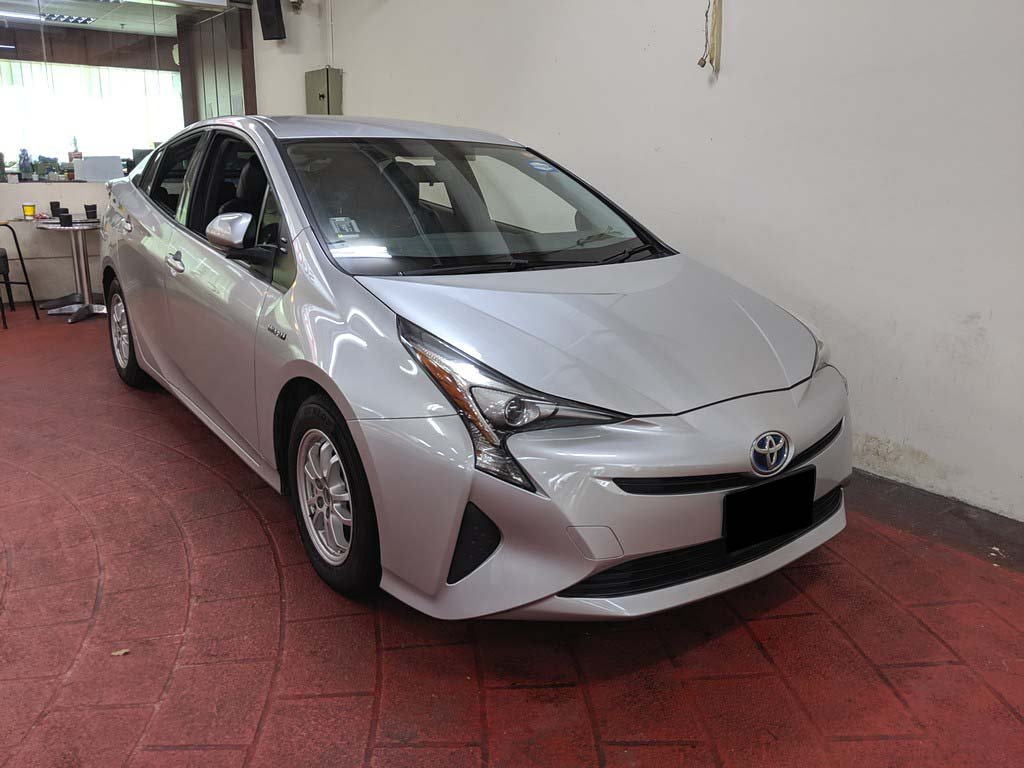 Toyota Prius 1.8S CVT (Hybrid)