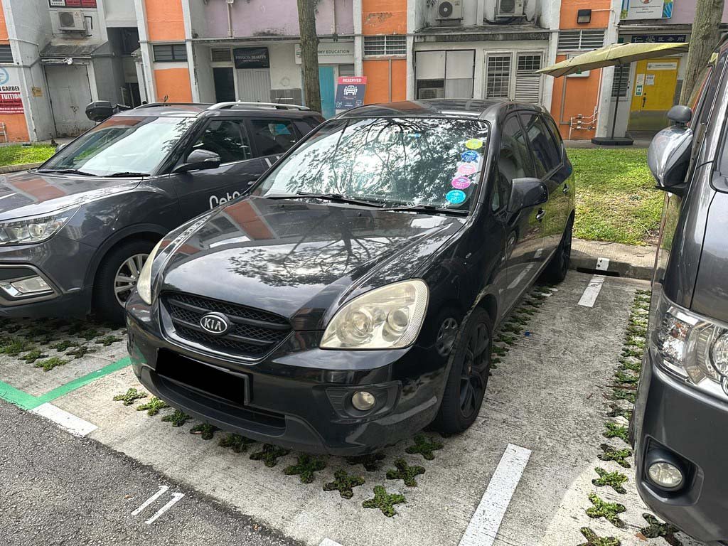 Kia Carens 2.0 At (COE Till 02/2029)