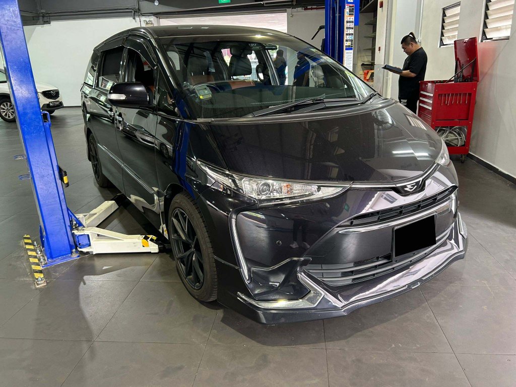 Toyota Estima Aeras Premium 2.4 CVT