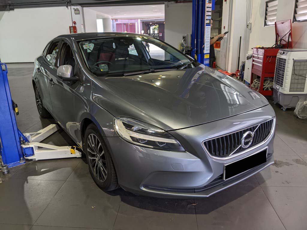 Volvo V40 T2 (A)