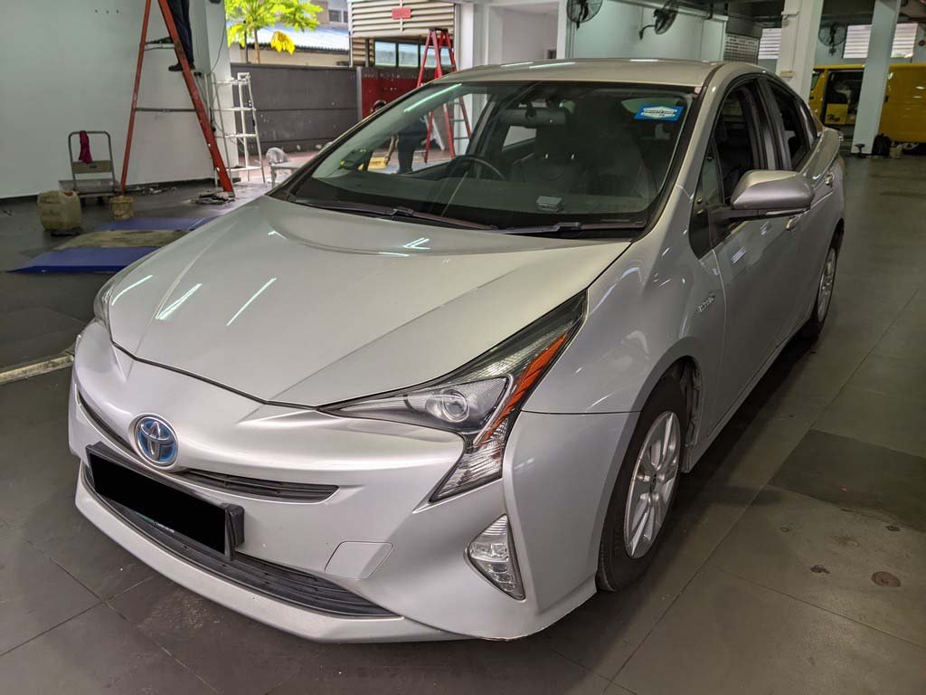 Toyota Prius 1.8 CVT (Hybrid)