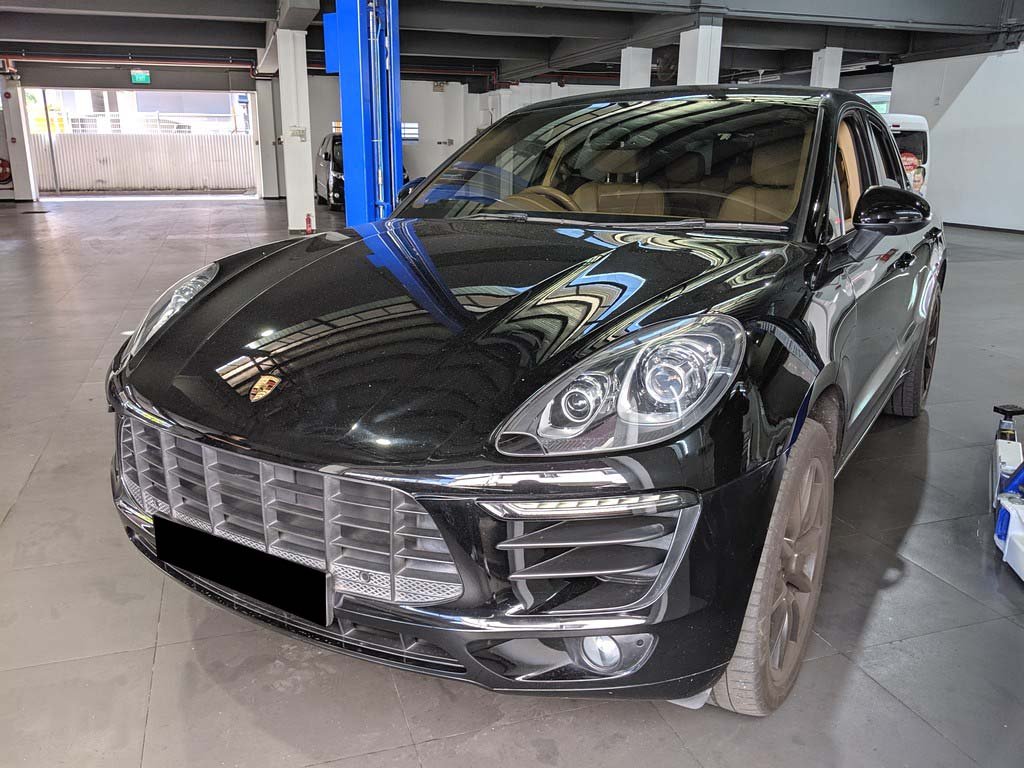 Porsche Macan 2.0 A/T ABS D/Airbag AWD