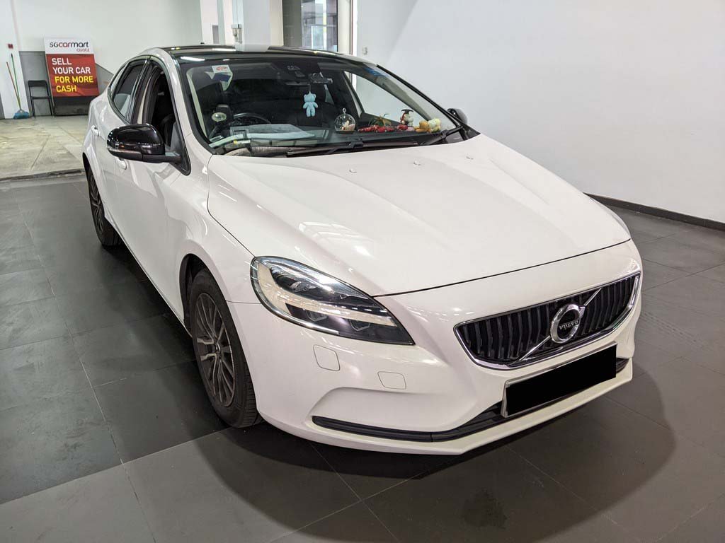 Volvo V40 T2 (A)