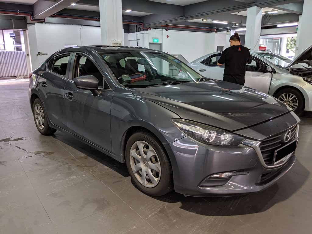 Mazda 3 Sedan 1.5 At Eu6