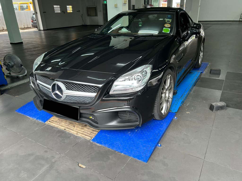 Mercedes Benz SLK 200 (COE Till 02/2032)