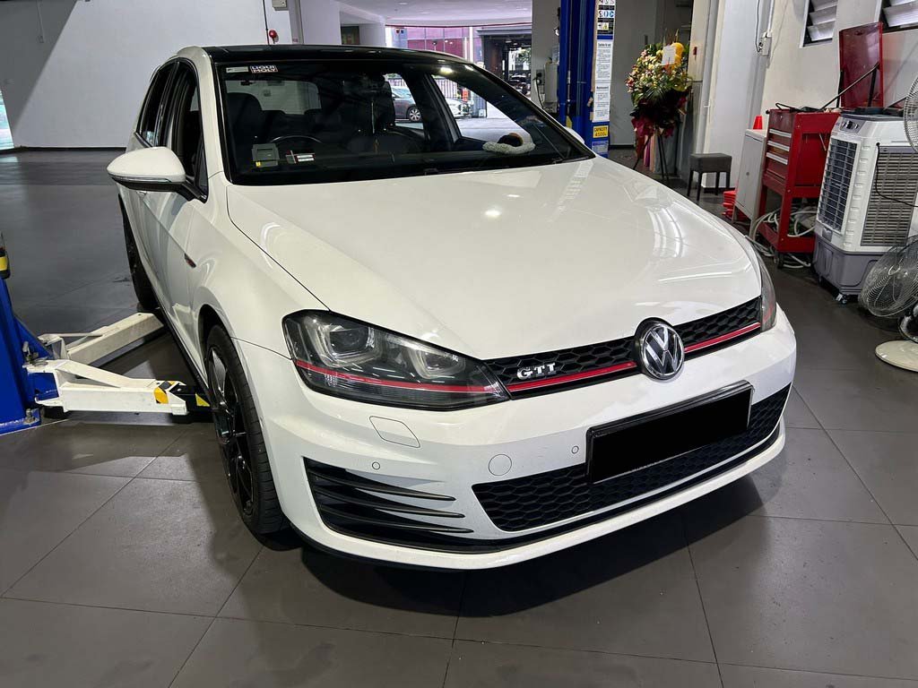 Volkswagen Golf GTI 2.0 TSI