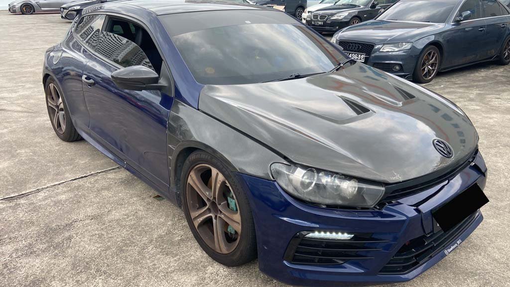 Volkswagen Scirocco R 2.0l At  (COE TILL 08/2030)