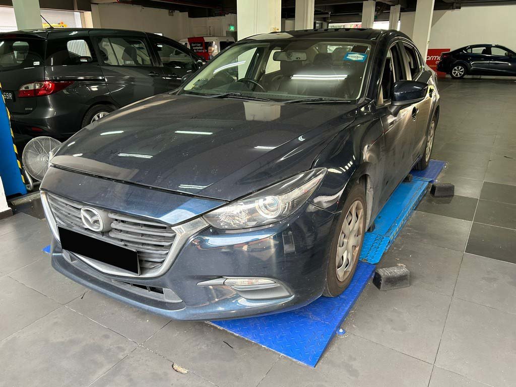 Mazda 3 Sedan 1.5 At Eu6