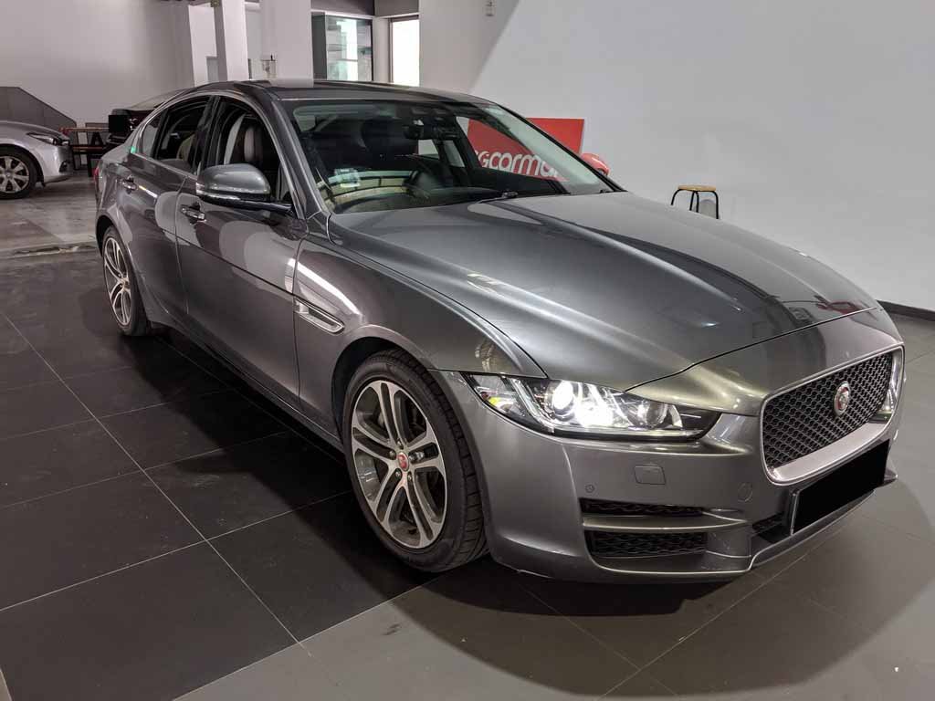 Jaguar Xe 2.0p 200ps Rwd