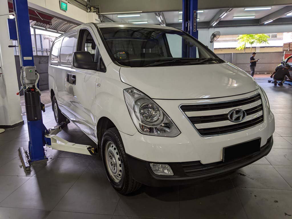 Hyundai H1 Starex 2.5 CRDI Mt Abs Airbag 2wd