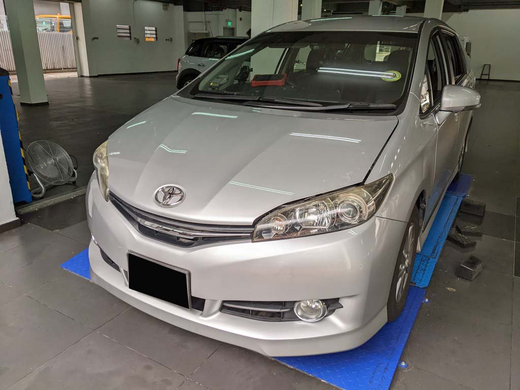Toyota Wish 1.8 CVT
