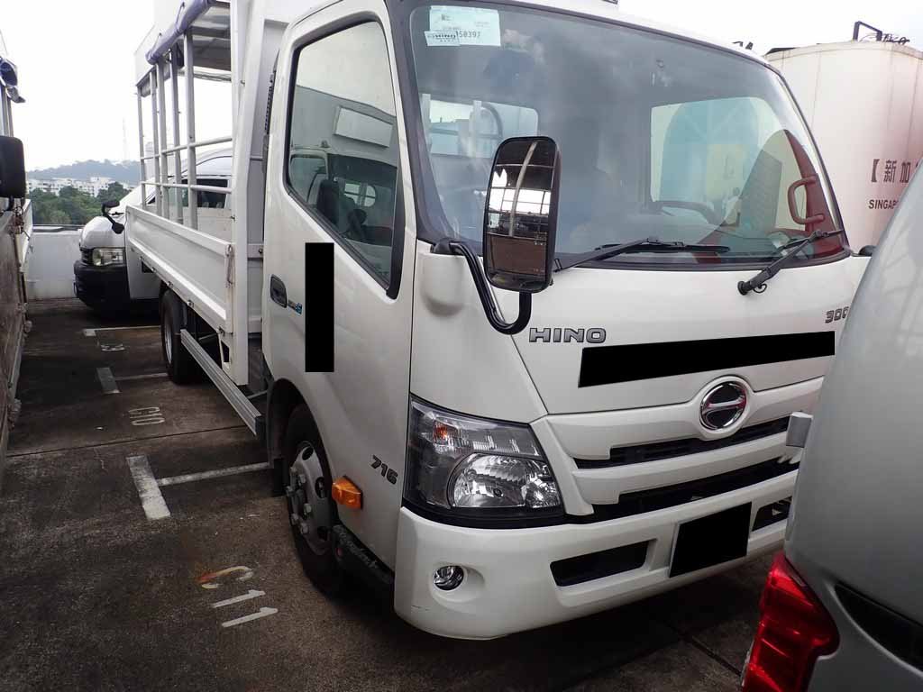 Hino Xzu710r 14ft Wid Cab 7 Ton Mt