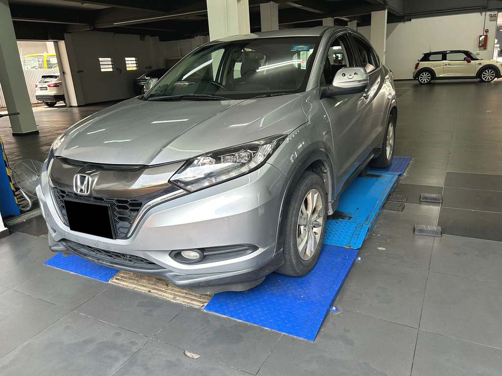 Honda Vezel 1.5X Auto (Hybrid)