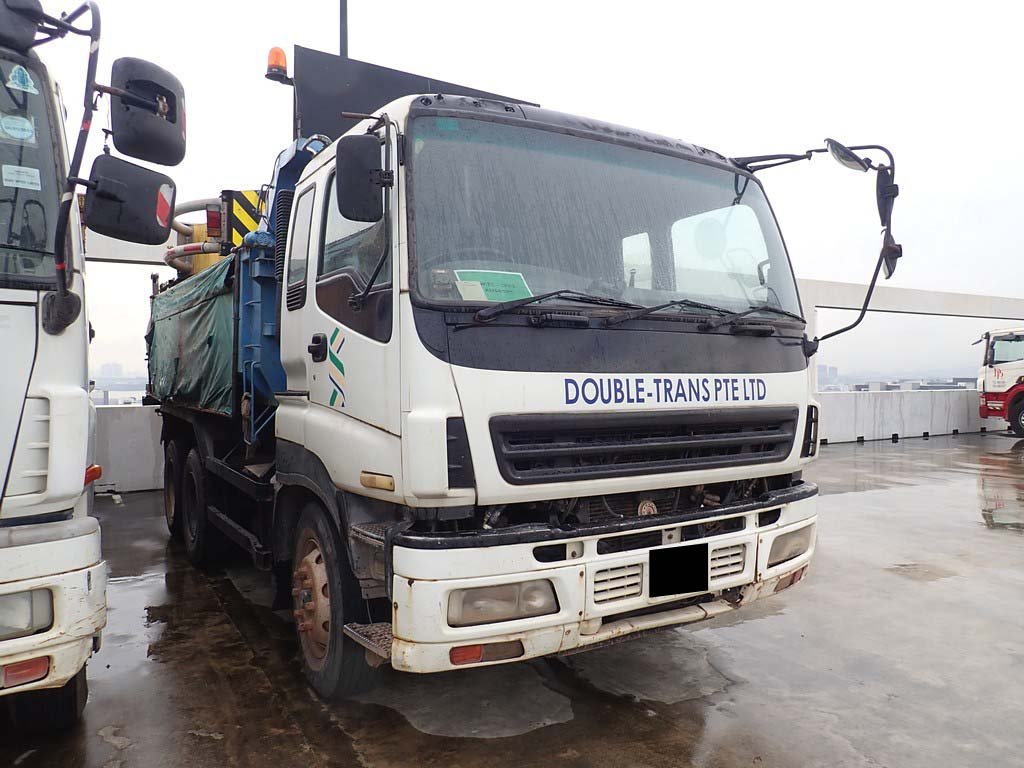 Isuzu Cyz52l (COE Till 04/2027)