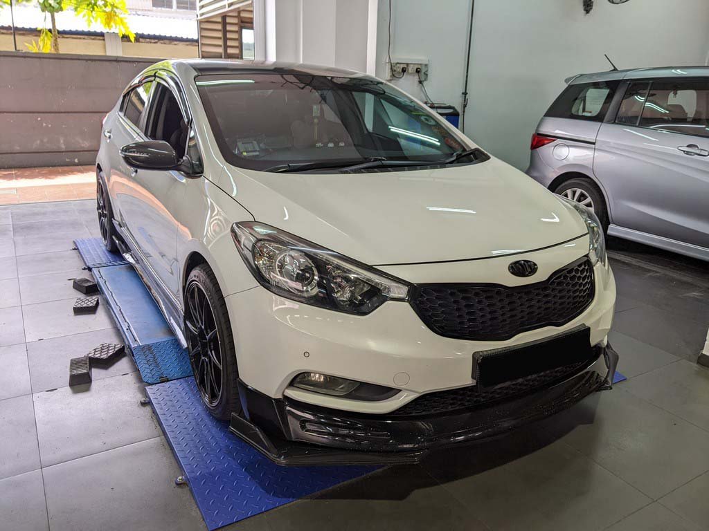 Kia Forte K3 1.6A SX