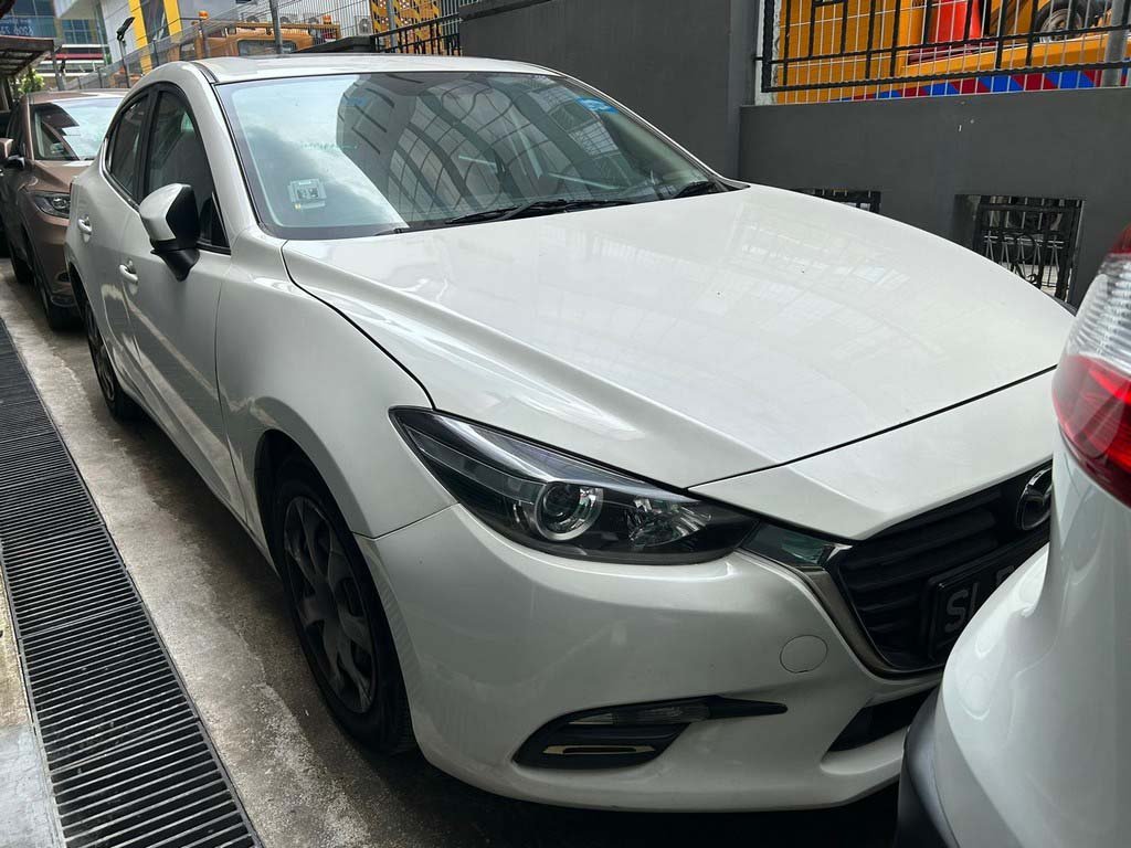 Mazda 3 Sedan 1.5 At Eu6