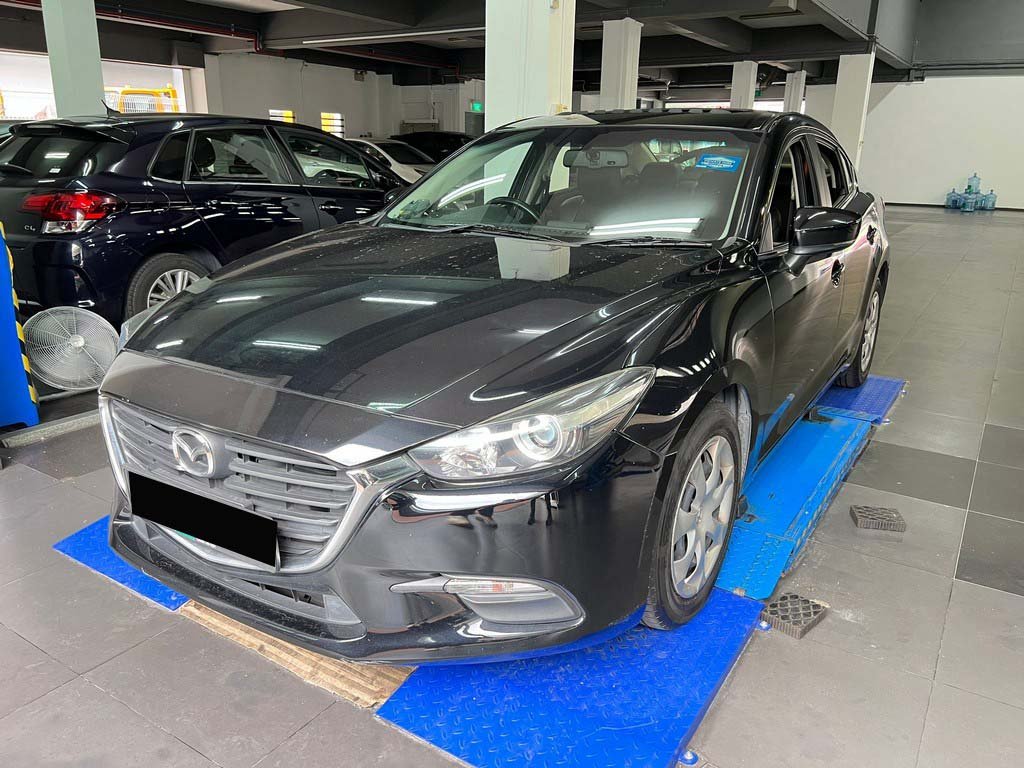 Mazda 3 Sedan 1.5 At Eu6
