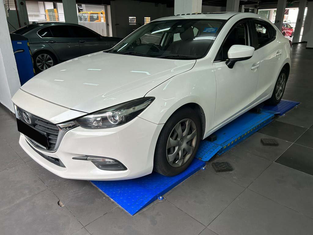 Mazda 3 Sedan 1.5 At Eu6