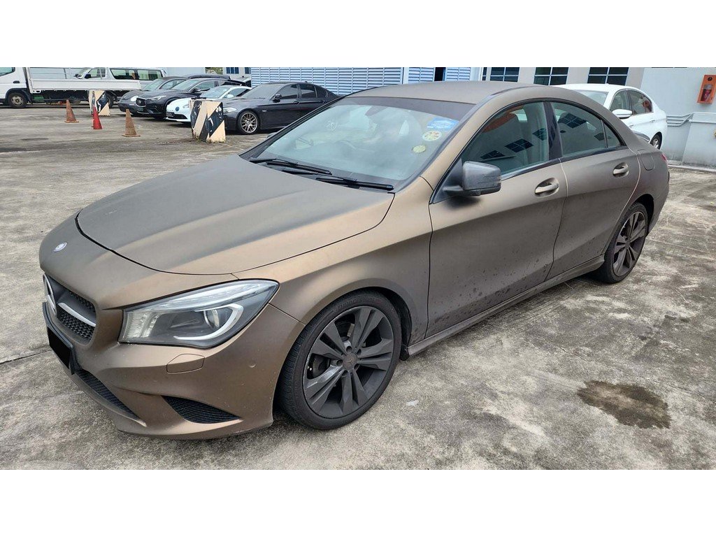 Mercedes Benz CLA180 (R18 BI)