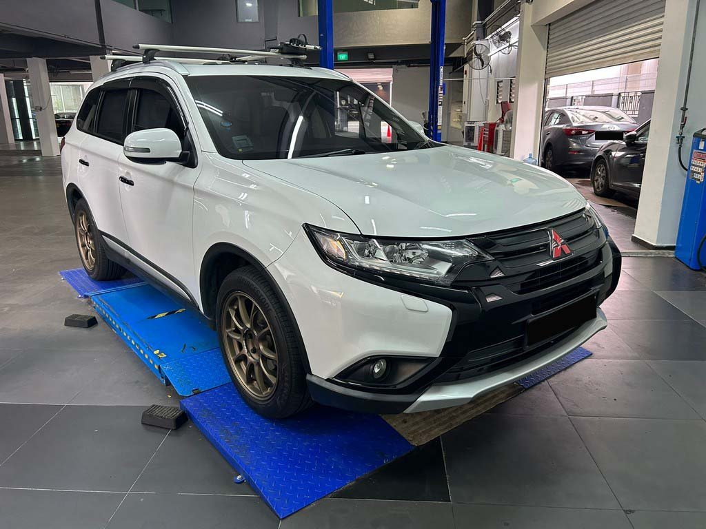 Mitsubishi Outlander 2.4 CVT 4wd Sunroof