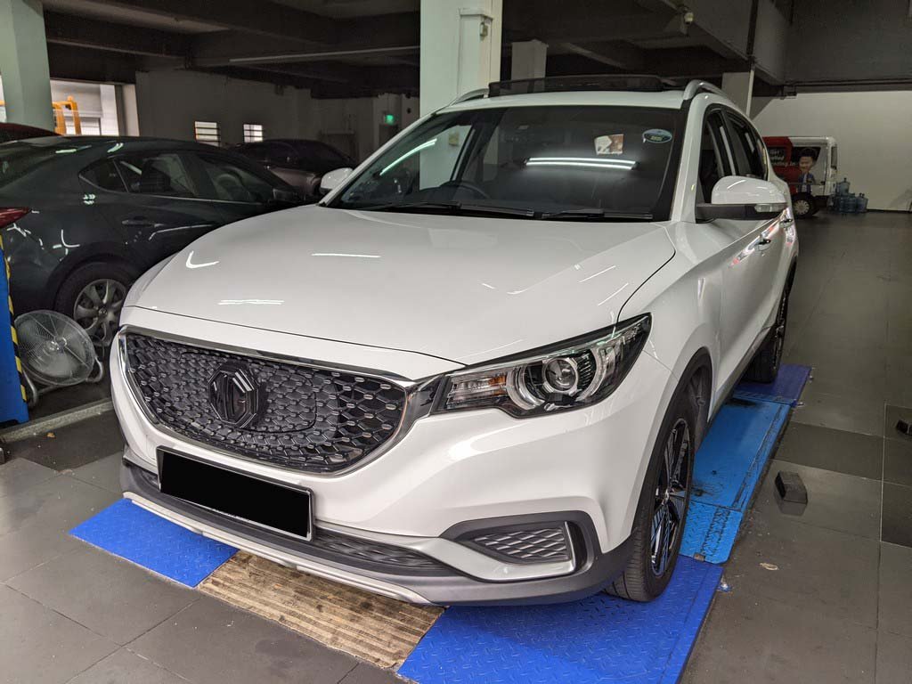 M.gG. ZS EV At Deluxe (Electric Vehicle)