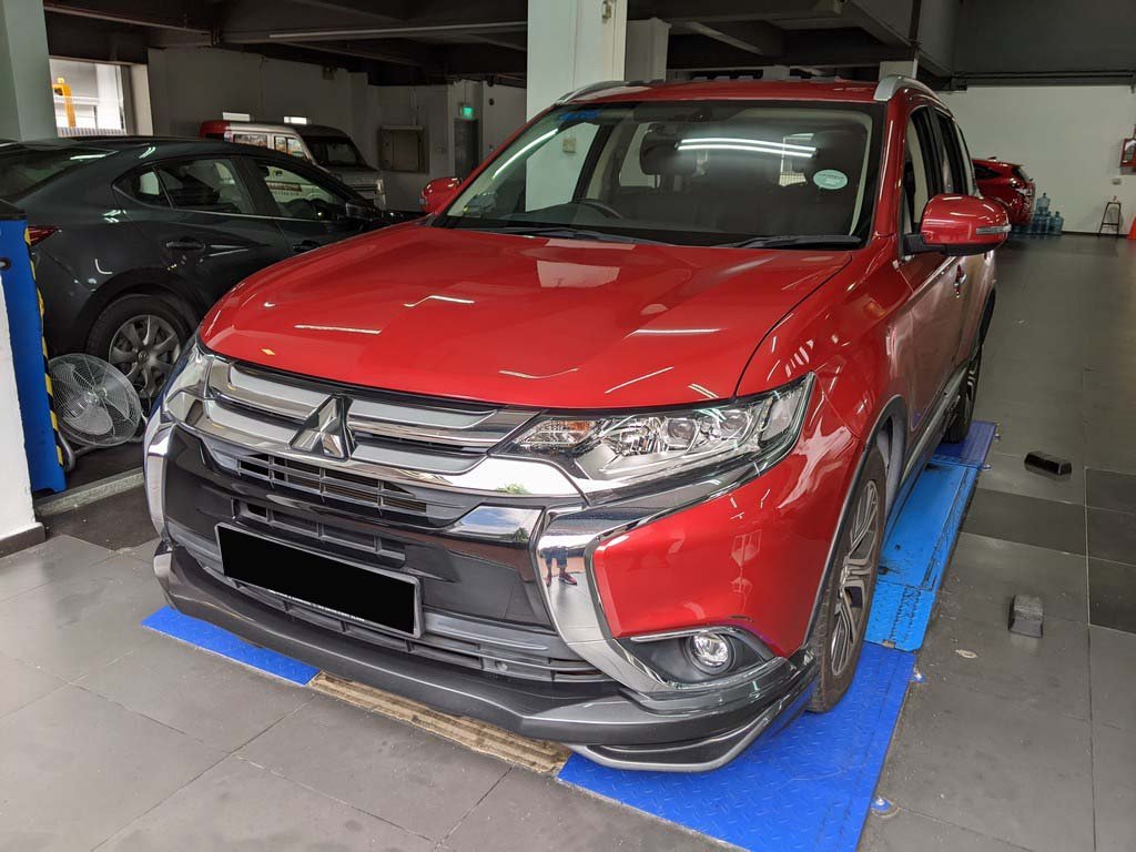 Mitsubishi Outlander 2.0 CVT Sunroof