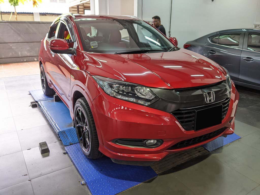 Honda Vezel 1.5Z CVT (Hybrid)