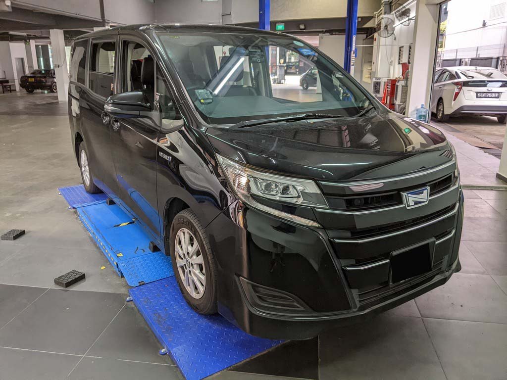 Toyota Noah 7 Seater 1.8X CVT (Hybrid)