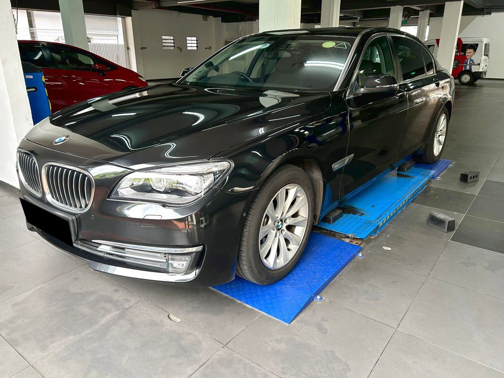 BMW 730li At D/ab 4dr Sr Led Dsc Nav Hud