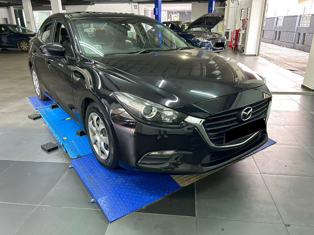 Mazda 3 Sedan 1.5 At Eu6