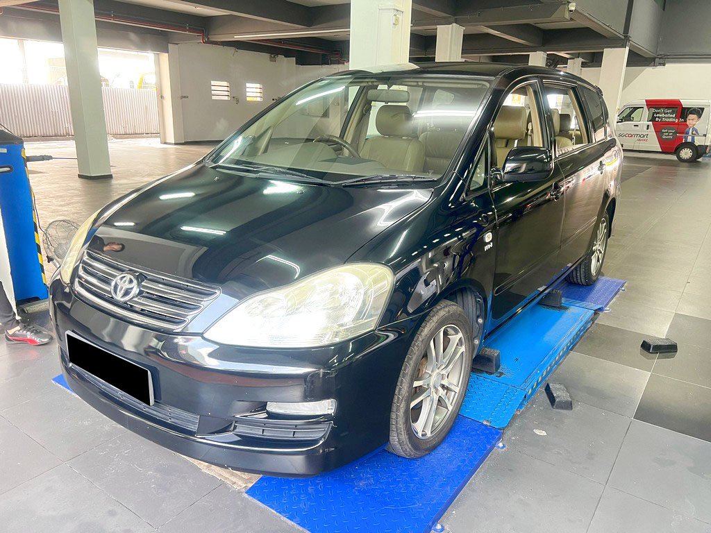 Toyota Picnic Auto W/O Roof Rack (COE Till 05/2028)
