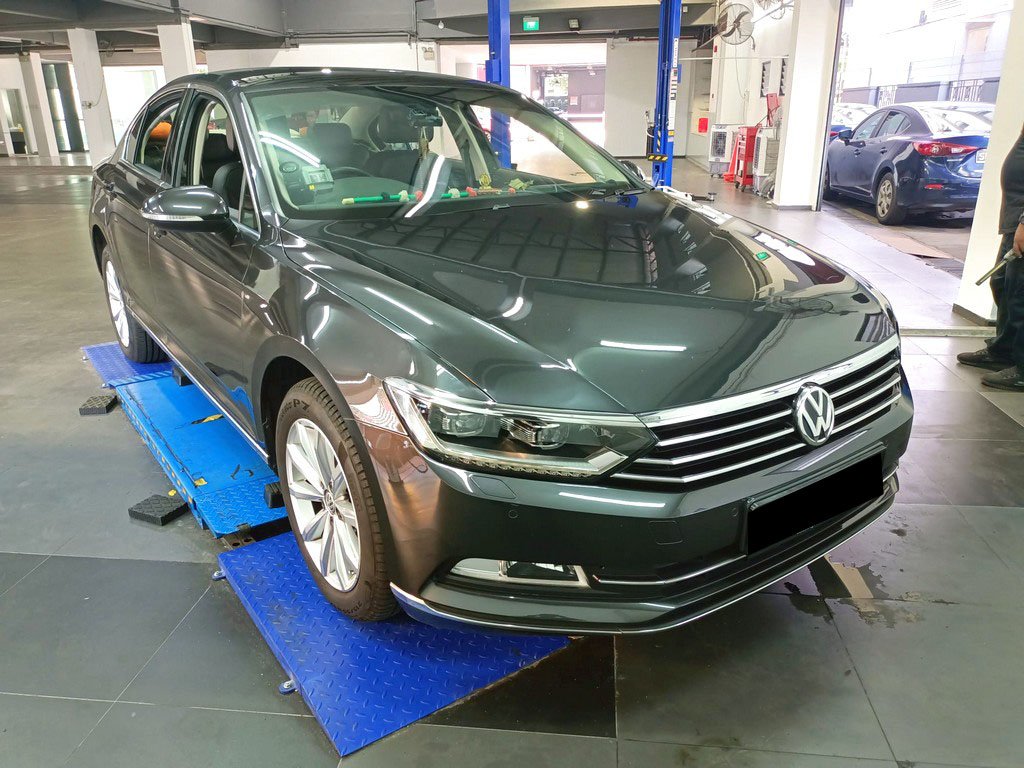 Volkswagen Passat B8 1.8 TFSI At