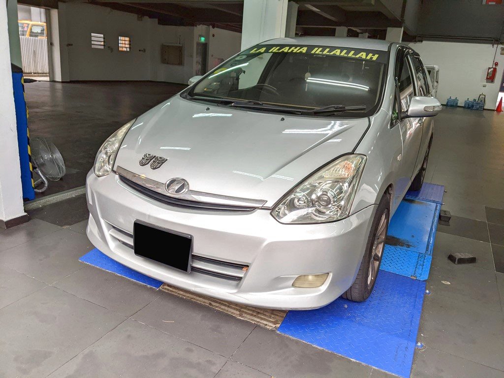 Toyota Wish 1.8 A (COE Till 05/2026)